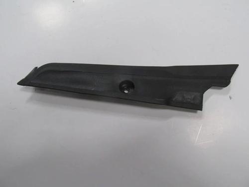 Fıat Lınea Classıc- 06/15; Ön Cam Izgara Tespit Plastiği (Silgi Paneli) Sağ (Oem No: 735412992)
