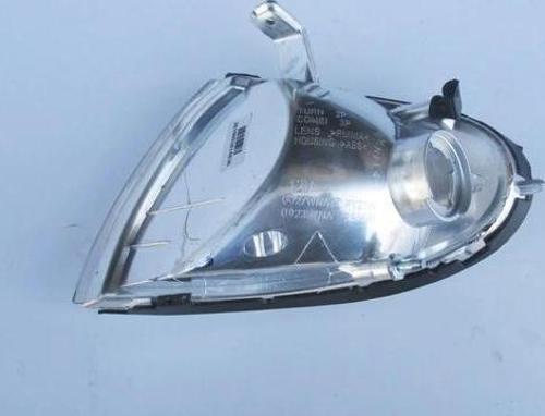 1998-2000 Hyundai Accent Ön Sinyal Sağ Beyaz (Mars) (Adet) (Oem No:9230222300)