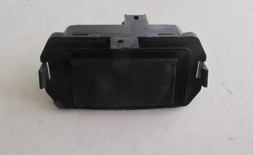 Renault Latıtude- 11/15; Bagaj Açma Düğmesi (Butonu) (Oem No: 8200076256)