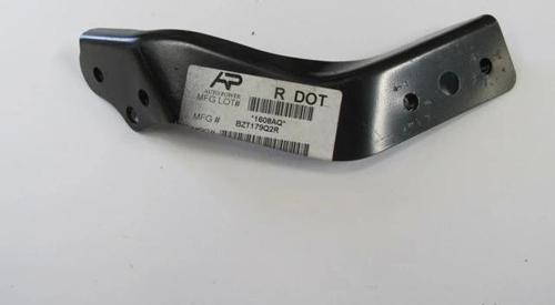 2007-2011 Mercedes C Class W204 Ön Tampon Demiri Braketi Sağ (Tw) (Oem No:2046200285)