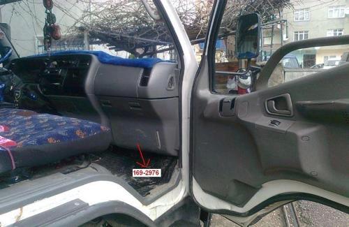 1998-2006 Mitsubishi Canter Fe515 Cam Su Bidonu Torpido Alt Kapağı Sağ (Tw) (Adet) (Oem No:Mc140240)