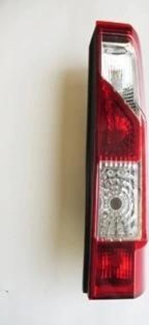 Renault Master- 3- 11/19; Stop Lambası Sağ Kırmızı/Beyaz Duysuz (Mars) (Oem No: 4419379)