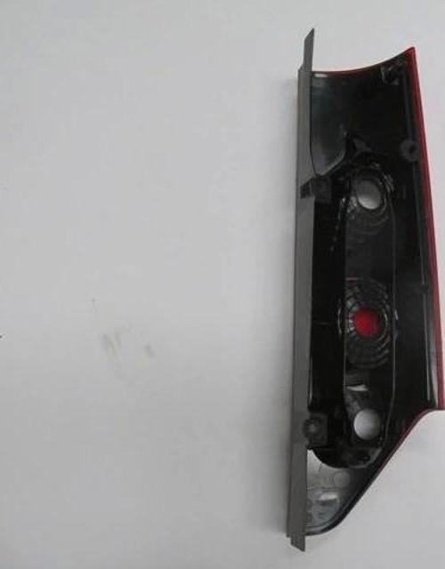 Renault Kangoo- 3- 08/13; Stop Lambası Sol Kırmızı/Beyaz (Yukarıya Açılan Tip) (Mars) (Oem No: 82004