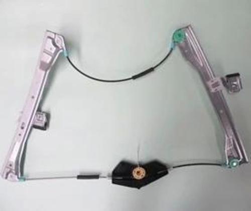 Mercedes C Class- W204- 07/11; Ön Cam Krikosu Sağ Elektrikli/Motorsuz (Tw) (Oem No: 2047202579)