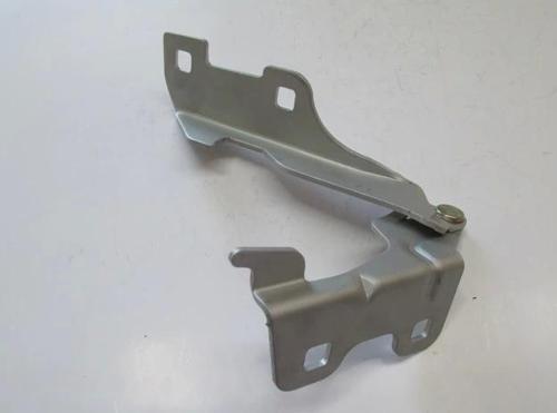 1998-2001 Renault Clıo Sd Kaput Menteşesi Sağ Oem No: 8200715439