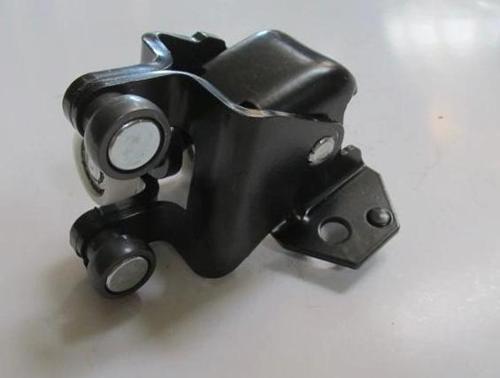 Peugeot Partner- Van- 10/18; Sürgülü Kapı Orta Ray Bağlantısı Sağ (Oem No: 9033.Z1)