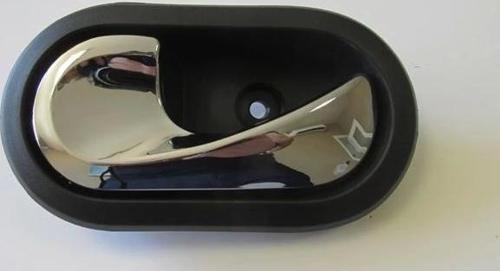 Renault Clıo- 3- Hb- 09/12; Ön Kapı İç Açma Kolu Sol Siyah (Elceği Nikelajlı) (Oem No: 826730336R)