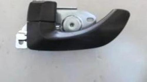 2002-2009 Kia Sorento Arka Kapı İç Açma Kolu Sağ Siyah (Hushan) (Adet) (Oem No:836203E000Wk)