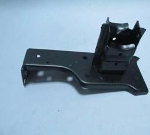 Opel Corsa- D- 07/14; Ön Tampon Demiri Bağlantı Ayağı Sol (Şasi Ucuna Bağlanan) (Oem No: 13191880)
