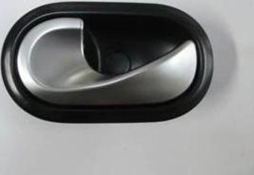 Renault Master- 3- 11/19; Ön Kapı İç Açma Kolu Sol Siyah (Elceği Gümüş Gri) (Oem No: 8200735219)