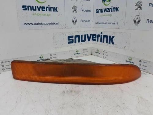 Sınyal Lambası Sag Sarı Renault Master/Movano Bm 98- (Oem No: 7701044523)