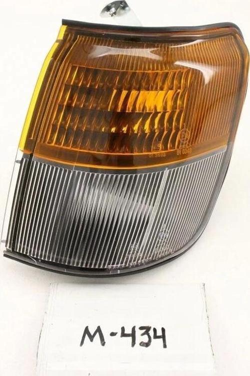 Sınyal Lambası Sol Japon Pajero (V1, V2, V3, V4) 2.6:3.0 V6:3.5 V6:2.5 Td 91-97 (Oem No: Mb831081)