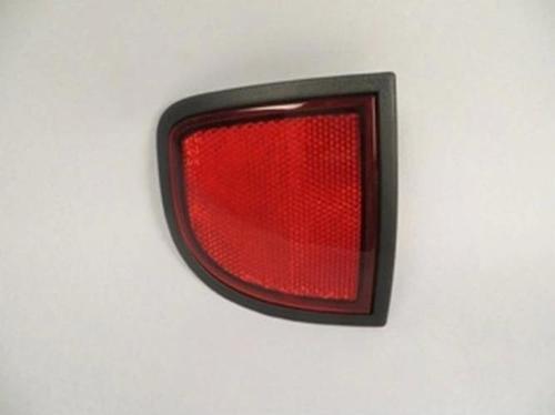 2006-2015 Mıtsubıshı L200 Pıck Up- Arka Reflektör Sol Arka Çamurluğa Takılan Amc Oem No: 8355A015