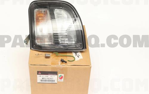 Sınyal Lambası Sol Japon Pajero (V2, V4) 3.5 V6:2.5 Td:2.8 Td 97-00 (Oem No: Mr376367)