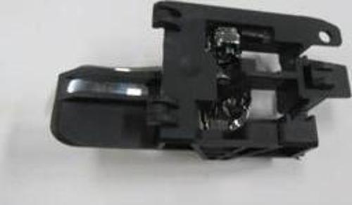 Nıssan Qashqaı- J10- 07/13; Ön Kapı İç Açma Kolu Sağ Siyah (Elceği Nikelajlı) (Oem No: 80670Jd00E)