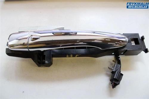 Kapı Kolu Navara 16Sonrası / Xtraıl 14-16 Dış Ön Sağ / Arka Sag Sol 4 Fişli Krom+Kilit Kapaklı (Oem 