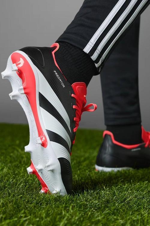 Predator League FG Çim Saha Futbol Kramponu Siyah
