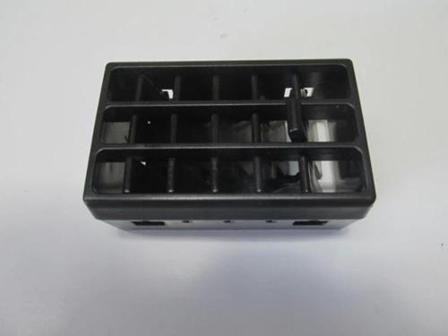 Renault R9- Faırway- 1993-1996 Ön Göğüs Orta Üfleme Peteği Sağ Difizör  Oem No: 7702257702