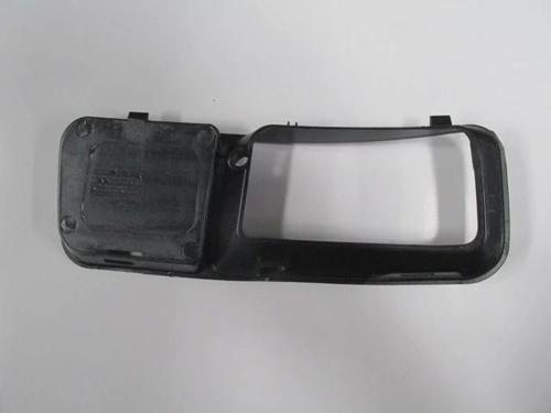 1996-2001 Volkswagen Polo Classic Sis Lamba Kapağı Sağ Siyah Sis Delikli (Adet) (Oem No:6K5853666)