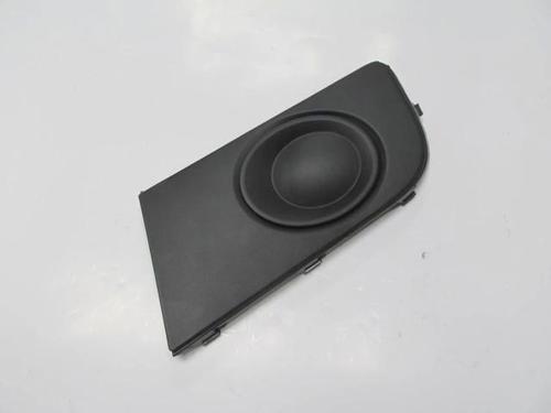 Volkswagen Amarok- 11/16; Sis Lamba Kapağı Sol Sis Deliksiz (Lm) (Oem No: 2H08074890B9)