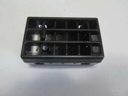 Renault R9- Faırway- 1993-1996 Ön Göğüs Orta Üfleme Peteği Sol Difizör  Oem No: 7702257701