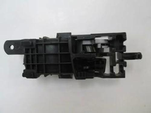 Suzukı Grand Vıtara- 06/12; Ön Kapı İç Açma Kolu Sağ Siyah (Elceği Gümüş Gri) (Hushan) (Oem No: 8311