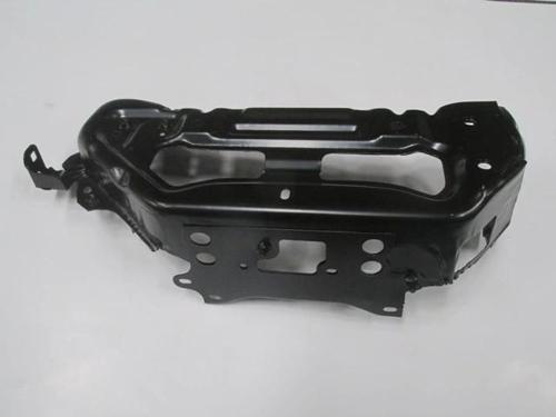 Toyota Yarıs- 17/20; Far Yuva Sacı Sol (Tw) (Oem No: 53202-52906)