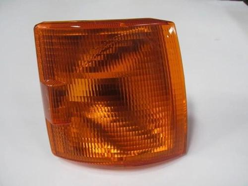1990-1995 Volkswagen Transporter T4 Ön Sinyal Sağ Sarı (Famella) (Adet) (Oem No:701953050)