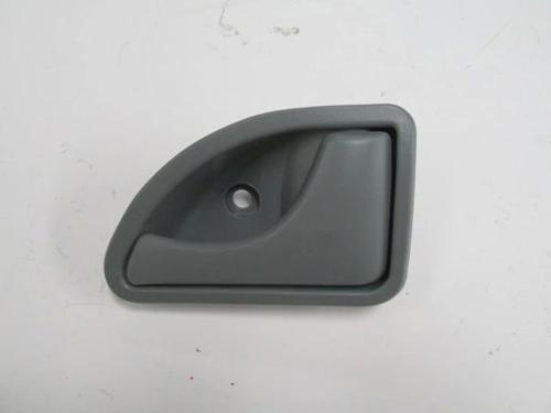1993-1998 Renault Twingo Ön Kapı İç Açma Kolu Sağ Gri Pütürlü (Tw) (Adet) (Oem No:8200259377)