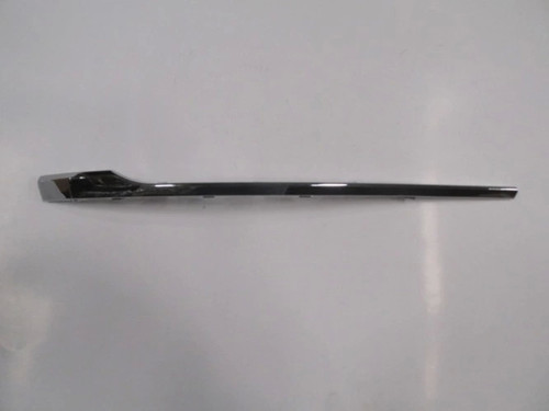 2014-2018 Volkswagen Passat B8 Ön Tampon Panjuru Yan Çıtası Sağ Nikelajlı Tw Oem No: 3G08532542Zz