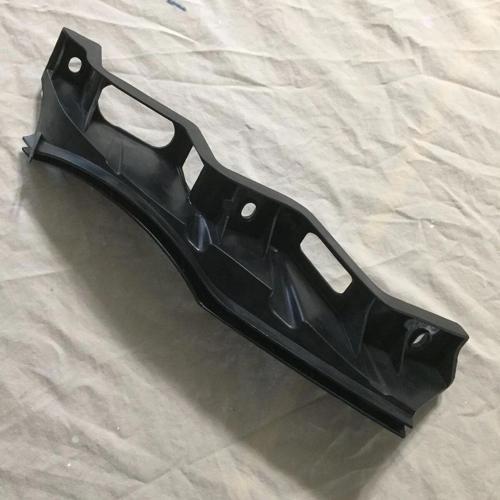 Tampon Bağlantı Braketi Passat 05-10 (Far Altı) Ön Sol (Oem No: 3C0807889A)