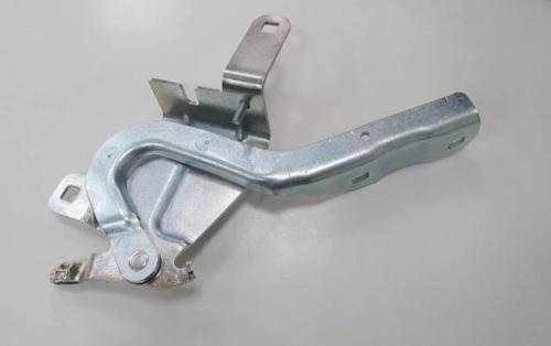 Renault Clıo- 4- Hb- 16/20; Kaput Menteşesi Sol (Eagle Body) (Oem No: 654010257R)