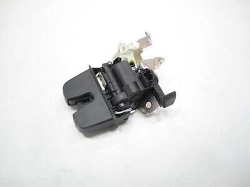 Bagaj Kilidi Kapak Passat 2015 Sonrası (Oem No:3G0827503C)