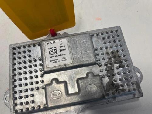 Xenon Far Beynı (Sol) Ledlı Psa 3008 / 5008 B.M 2016- (Oem No: 1674018380)