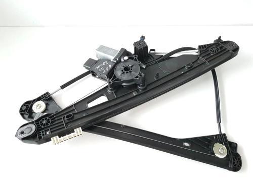 Sol Ön Cam Krıkosu (Sol) Psa 3008 (P84E)/5008 (P87E) B.M 17- (Oem No: 9840196980)