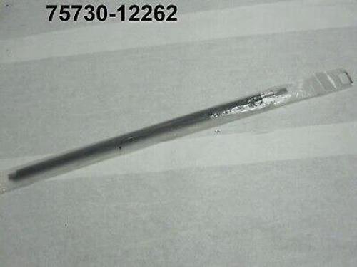 Cam Sıyırıcı Corolla 2002-2006 Arka Kapı Dış Sağ (Oem No:7573012262)