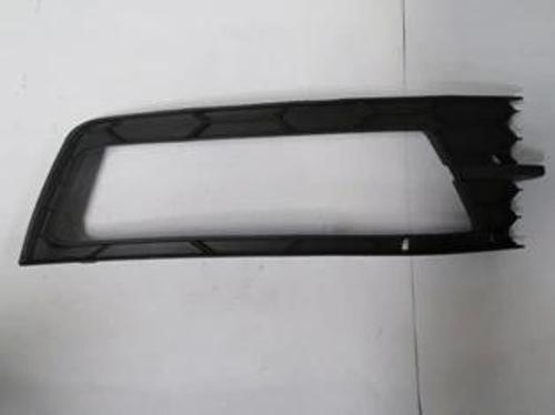 Skoda Rapid- 2013-2016  Sis Lamba Kapağı Sol Sis Delikli (Tw) (Oem No:5Ja807681)
