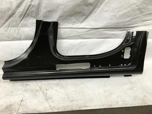 Marşpiyel  Sacı Sol Opel Combo E Bm 20- (Oem No: 9827672480)