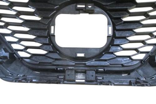 Nissan Qashqai- J11- 2017-2021  Ön Panjur Nikelaj Çıtalı (Kamera Deliksiz) (Tyg) (Oem No:62310Hv32A)