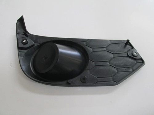 Iveco Daıly- 2014-2019 Sis Lamba Kapağı Sol Sis Deliksiz (İtalya) (Oem No:5801562216)