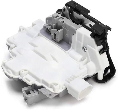 Kilit Kapı A4 08-09 / A5 08-09 / Q3 12-13 / Q7 07-09 Arka Sol (Oem No: 8K0839015)