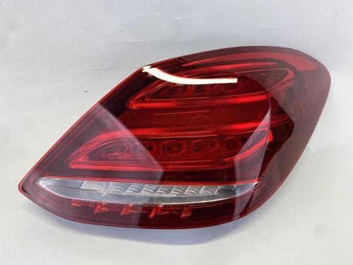 Stop Lambası Sağ Ledlı Avantgarde Mercedes W205 Bm 14- (Oem No: A2059060457)