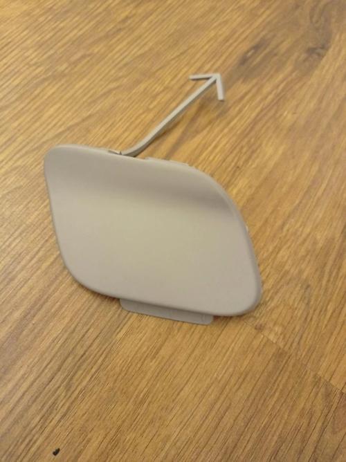 Vw Tiguan 2012-2017 Çeki Demirr Kapağı Ön  (Oem No:5N0807241A)