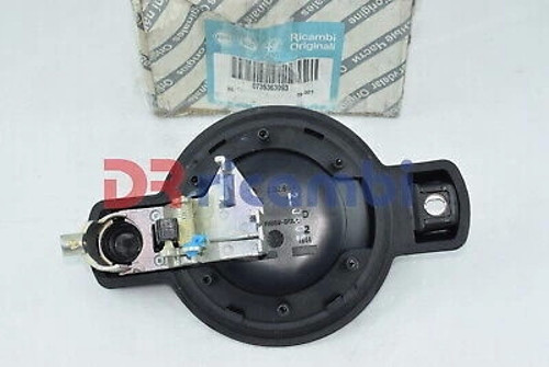 Kapı Kolu Doblo 2001-2012 Orta Dış Sağ Şifre Delikli Kapaklı Otomatik (Oem No:735363993)