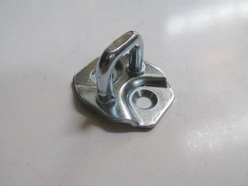 Fıat Egea- Sw- 21; Ön Kapı Kilit Karşığı Sağ/Sol Aynı (Adet) (Oem No: 50512981)