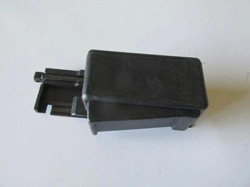 Fıat Doblo- 06/10; Arka Kapı Cam Kilitleme Mandalı Sol (Sürgülü Kapı) (Oem No: 55170912)