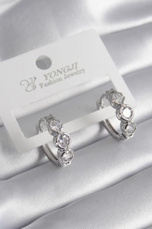 Zarif Kadın için Golden Pirinç Zirkonlu Kalp Küpe