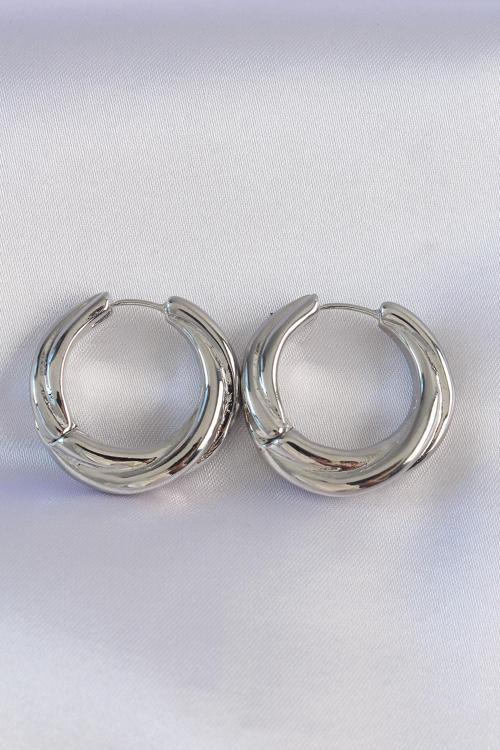 Zarif Kadın için Silver Pirinç Asimetrik Kıvrım Küpe