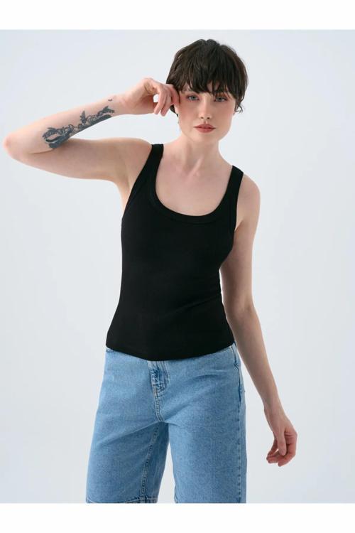 Kadın Atlet LF2038440