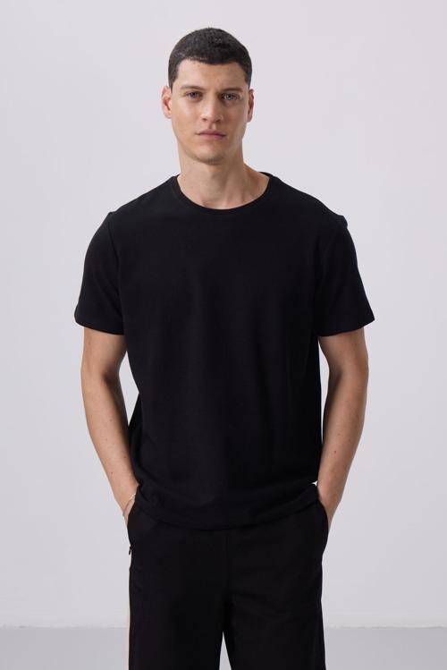Siyah Yüzeyi Dokulu Rahat Form Basic Erkek T-Shirt - 88436